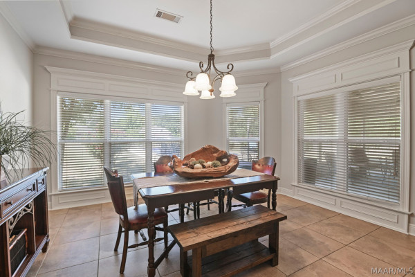 2713 WYNFREY Drive