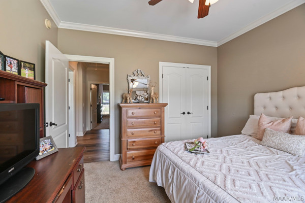 2713 WYNFREY Drive