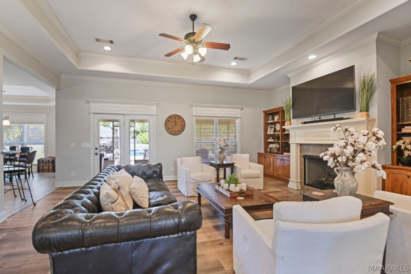 2713 WYNFREY Drive