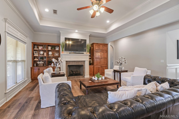 2713 WYNFREY Drive