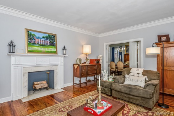 101 St Thomas Avenue