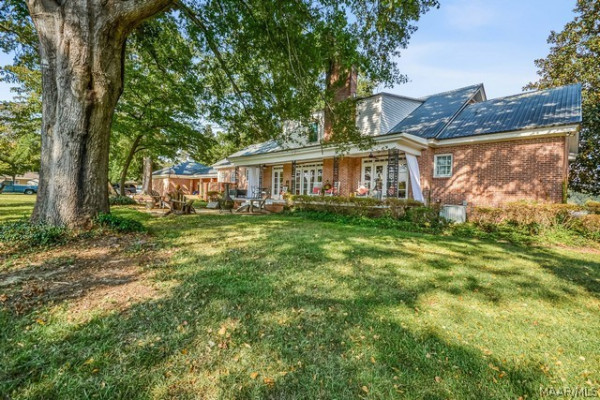 101 St Thomas Avenue