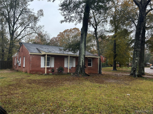 203 W WOODLAND Drive