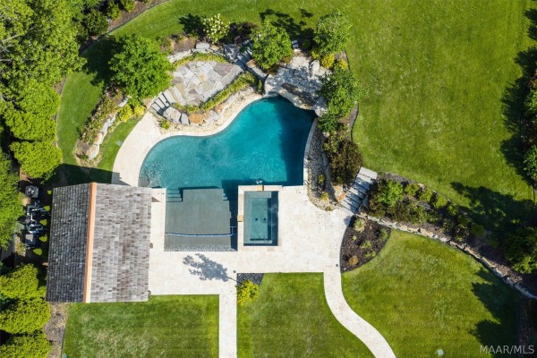 28 Waters Lane