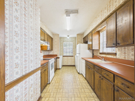 1814 Jenny Drive