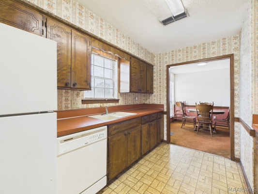 1814 Jenny Drive