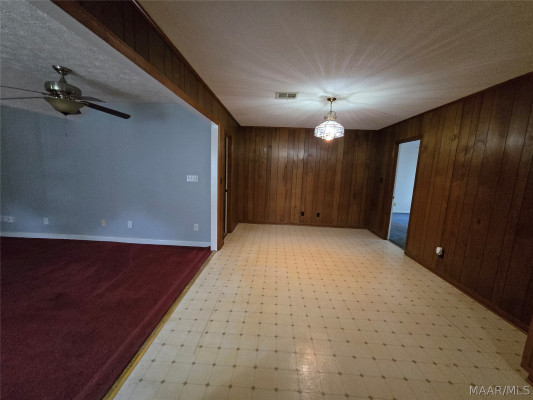 114 E Teri Court