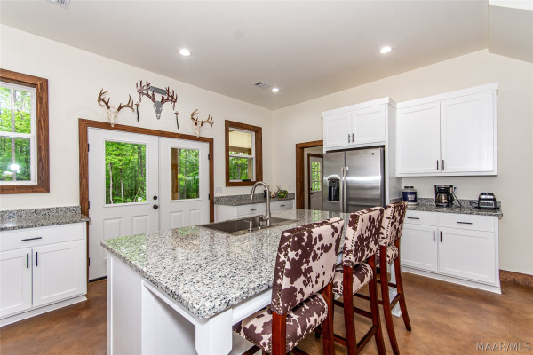 5595 Bradley Road