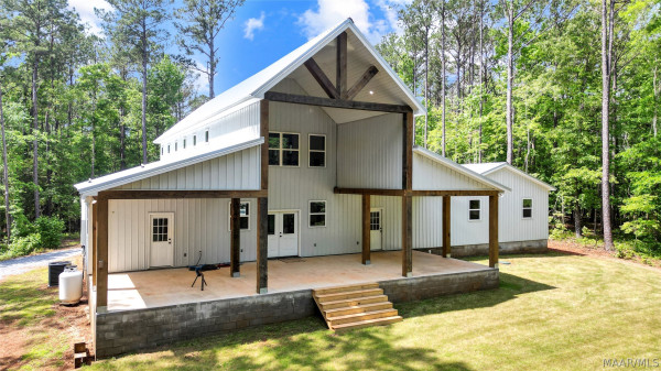 5595 Bradley Road