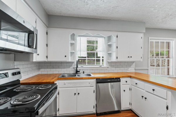 2857 Woodley Road