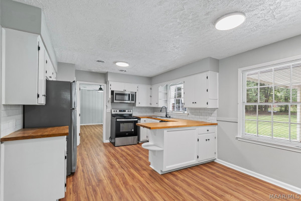 2857 Woodley Road