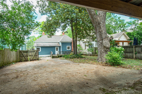 613 Martha Street