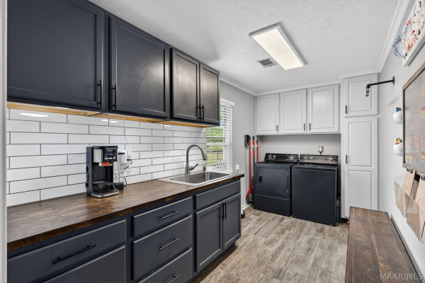884 MERIWETHER Road