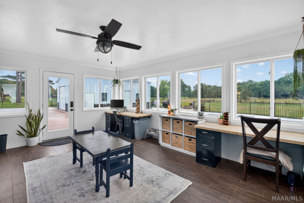884 MERIWETHER Road