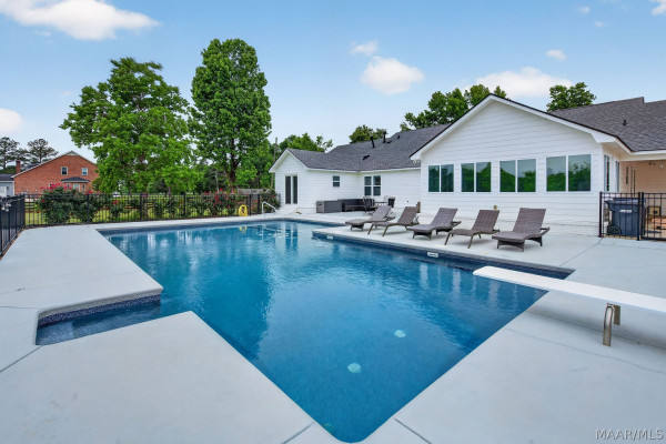 884 MERIWETHER Road