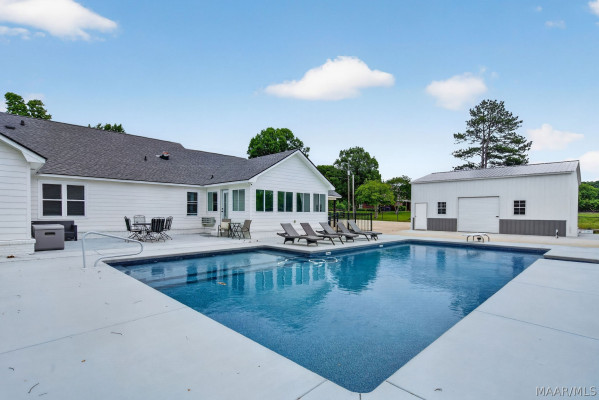 884 MERIWETHER Road