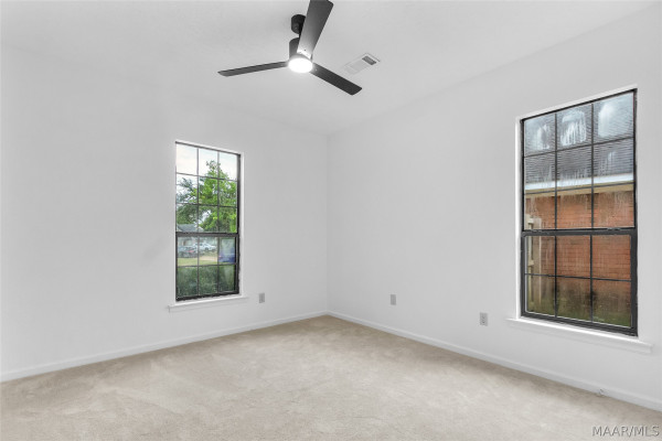 6021 WOODRUN Court