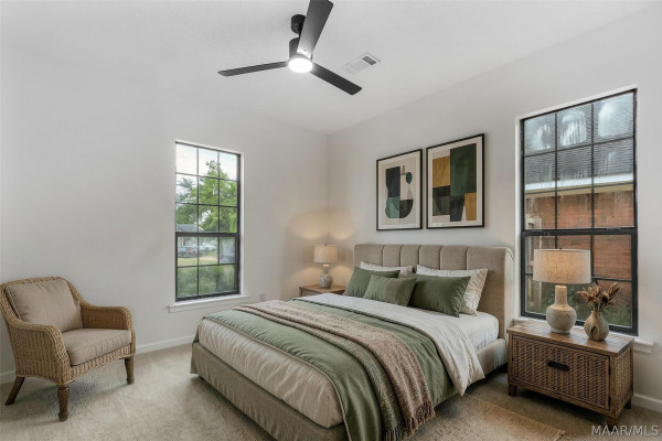 6021 WOODRUN Court