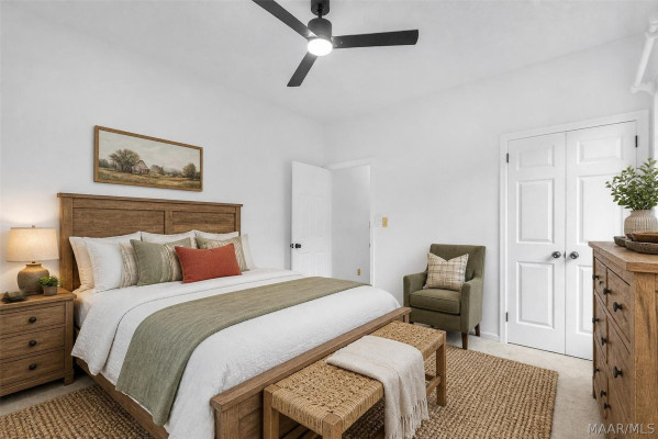 6021 WOODRUN Court