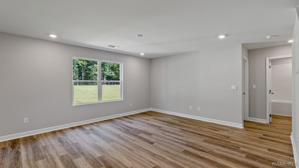 1018 Garden Lane