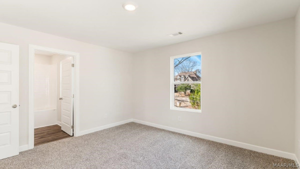 1709 Windsor Hill Lane