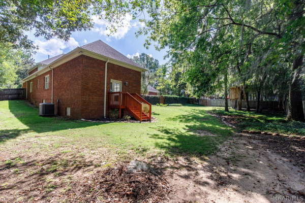 8120 Mossy Oak Drive