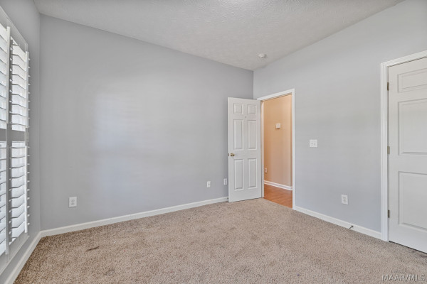 9161 CARTERS GROVE Way