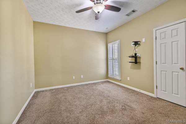 9161 CARTERS GROVE Way