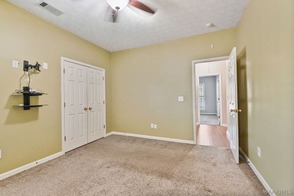 9161 CARTERS GROVE Way