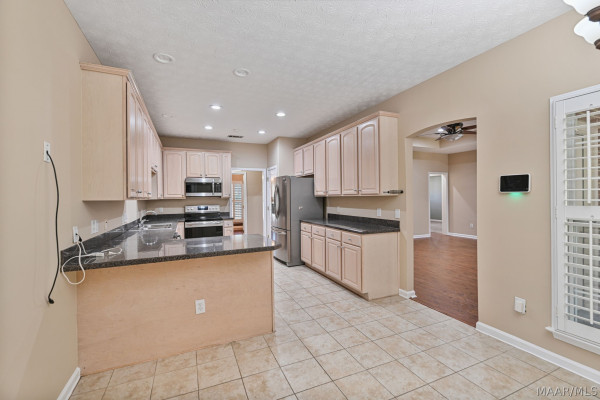 9161 CARTERS GROVE Way