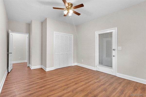 1960 Parkview Drive S