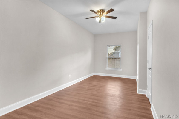 1960 Parkview Drive S