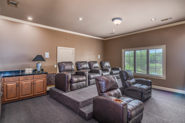 7806 Lakeridge Drive