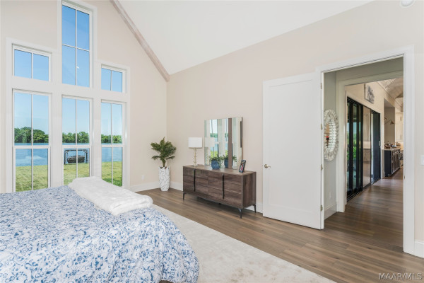 349 Heron Hill