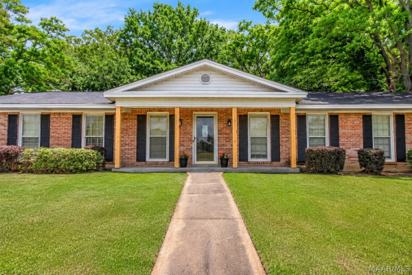 5801 BRIDLE PATH Lane