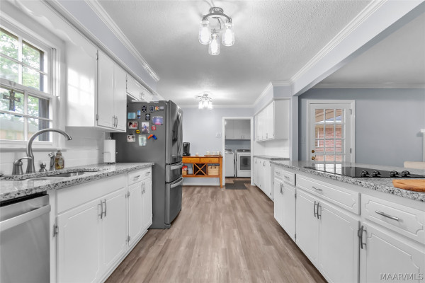 5801 BRIDLE PATH Lane