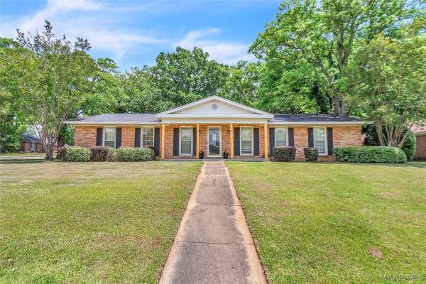 5801 BRIDLE PATH Lane