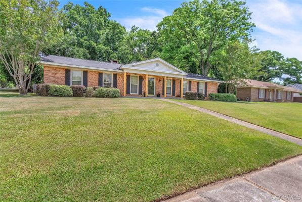 5801 BRIDLE PATH Lane