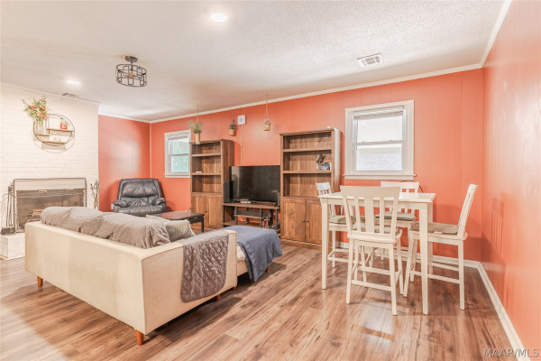 270 Clubview Drive