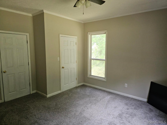 136 VILLAGE CREEK Road