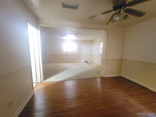 2556 Westwood Drive