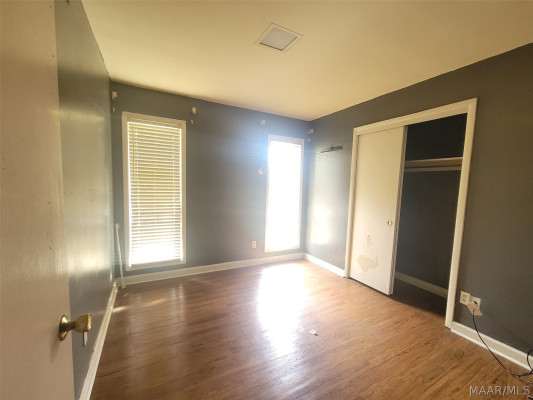 2556 Westwood Drive