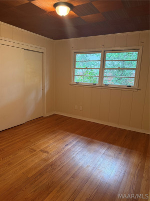130 E Salem Drive