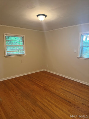130 E Salem Drive