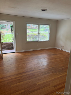 130 E Salem Drive