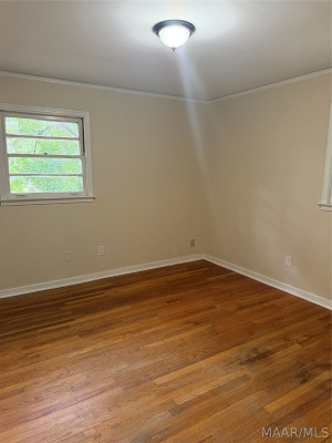 130 E Salem Drive