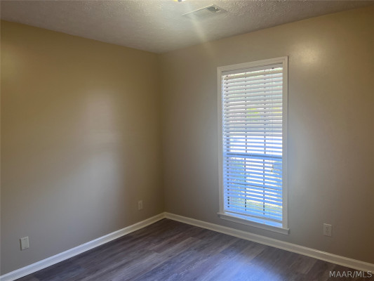 7216 BRAMPTON Lane
