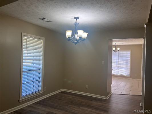 7216 BRAMPTON Lane