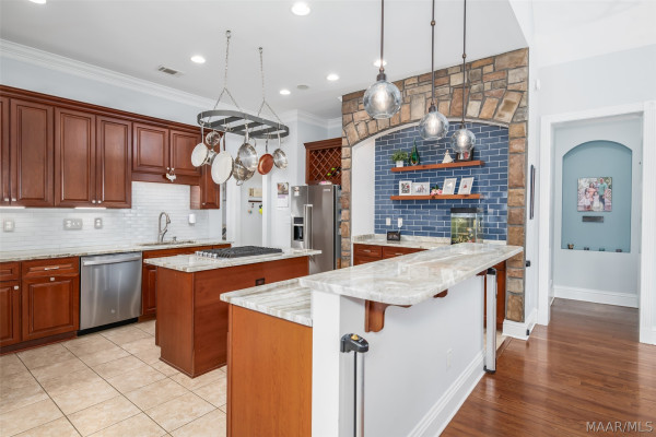 8456 Marsh Pointe Drive