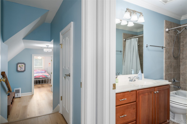8456 Marsh Pointe Drive
